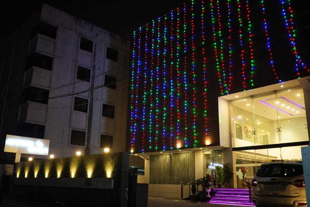 Welcome to The Veronica Hotel