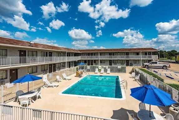 Welcome To Parkside Inn 
