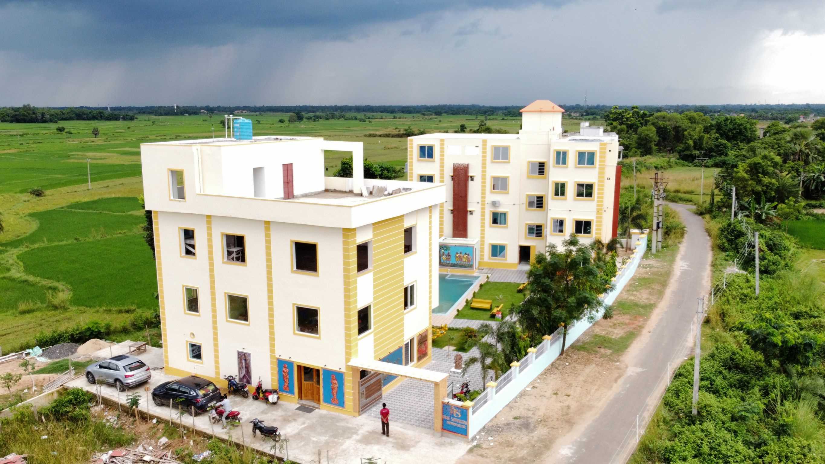 THE UNIQUE HOTELS